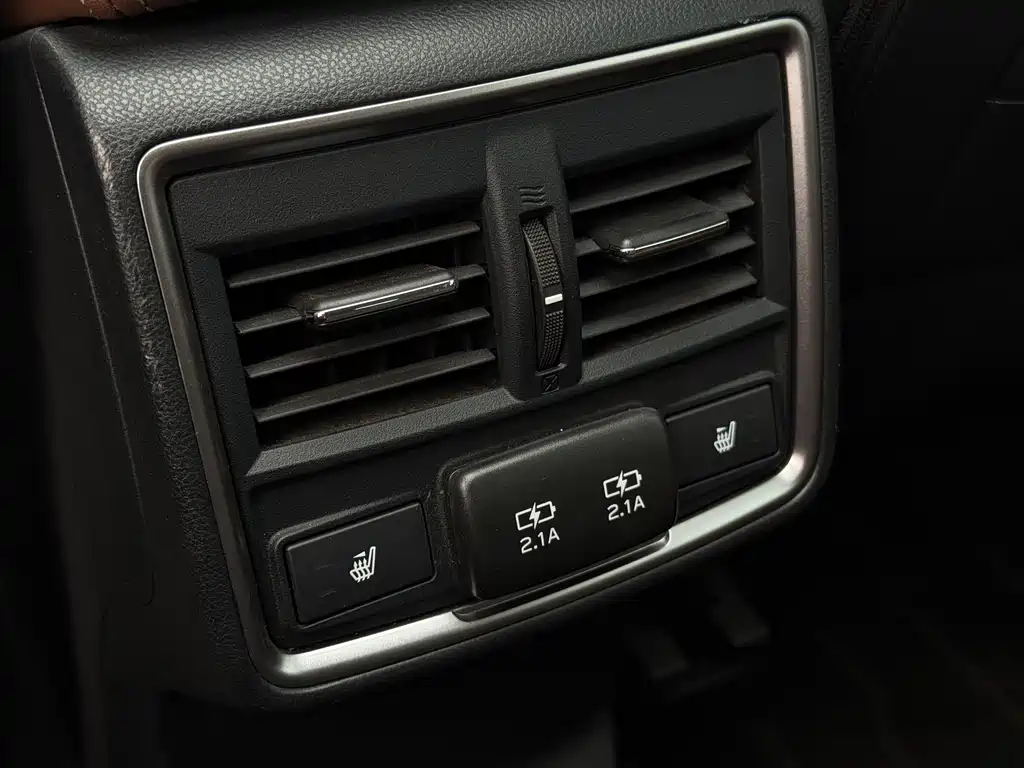 Subaru Forester 2023 — фото 26