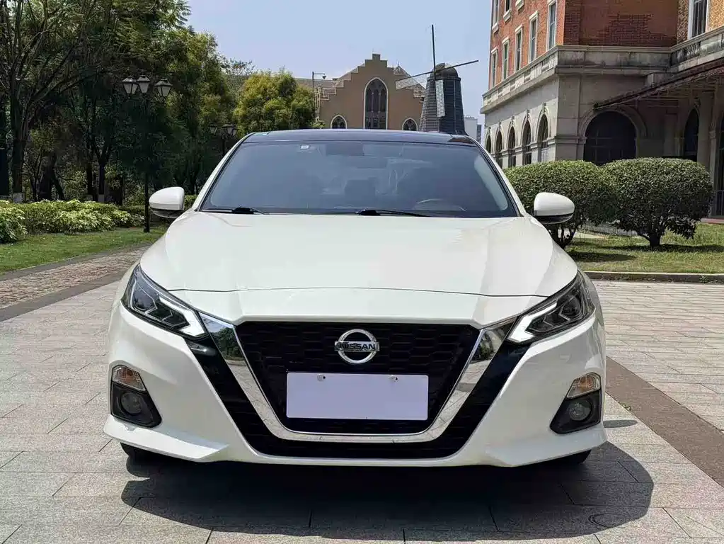 Nissan Teana 2022 — фото 2