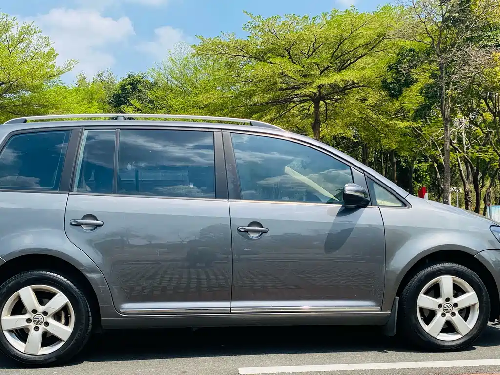 Volkswagen Touran 2013