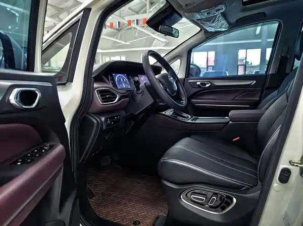 GAC Trumpchi M6 2022