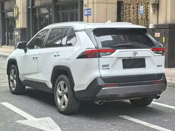 Toyota RAV4 2021