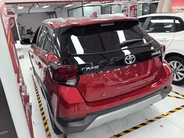 Toyota Yaris L 2022