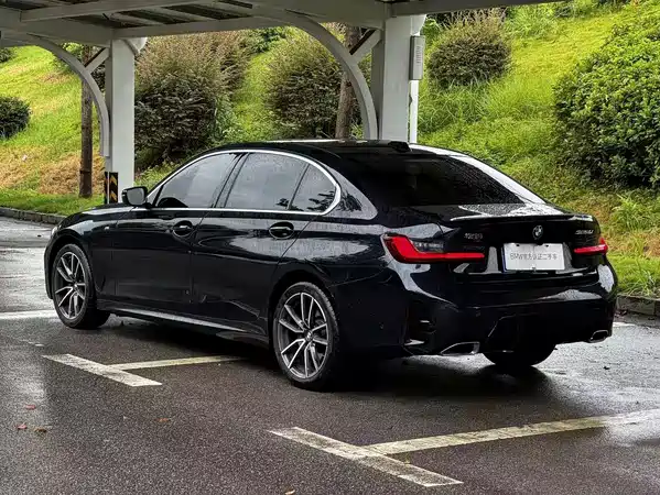 BMW 3 Series 2025