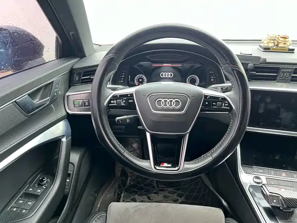 Audi A6L 2020