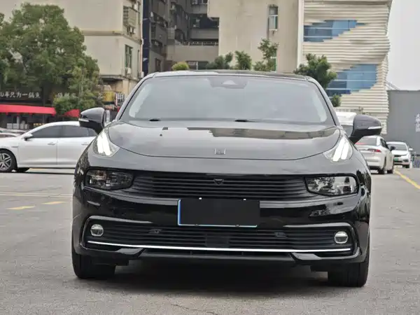 Lynk & Co 03 2018