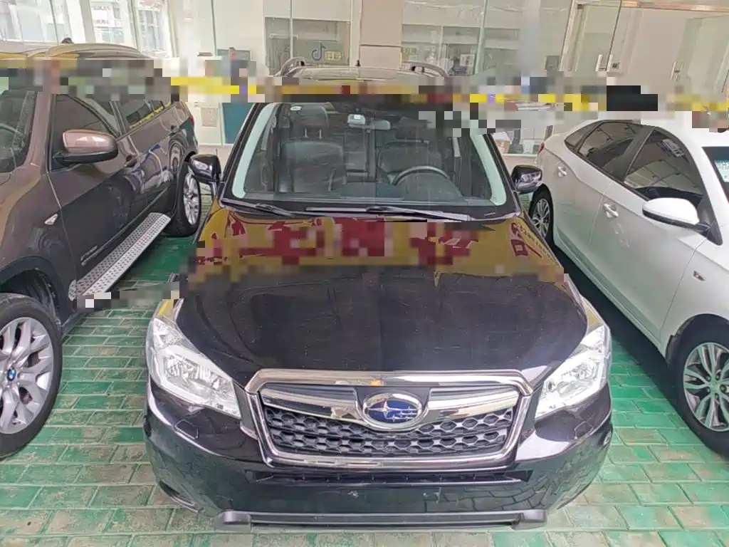 Subaru Forester 2015 — фото 3