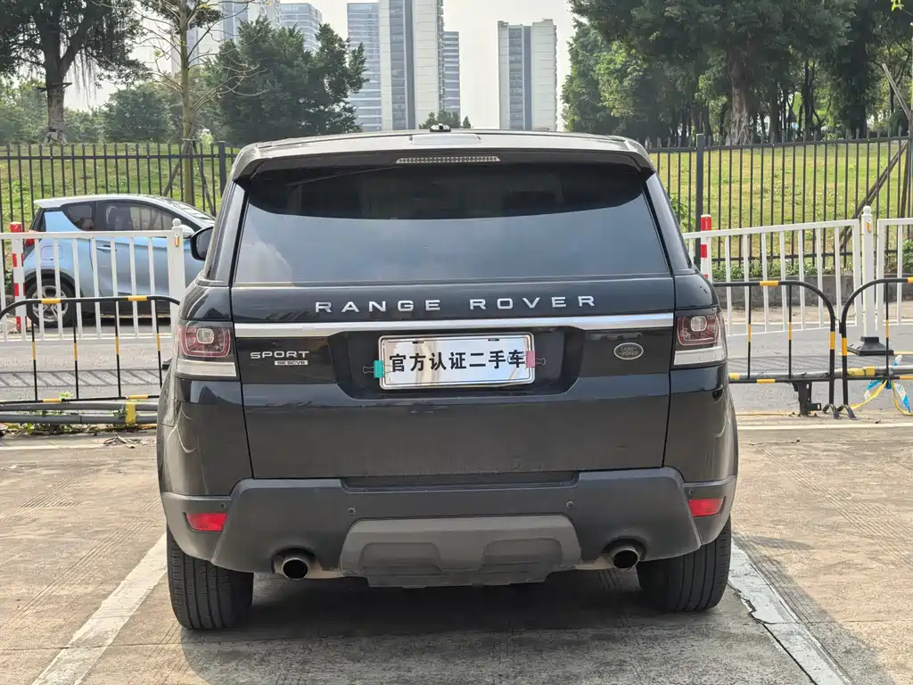 Land Rover Sport 2017 — фото 19