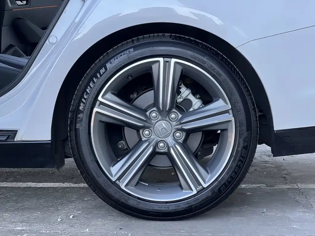 Honda Accord 2024 — фото 10