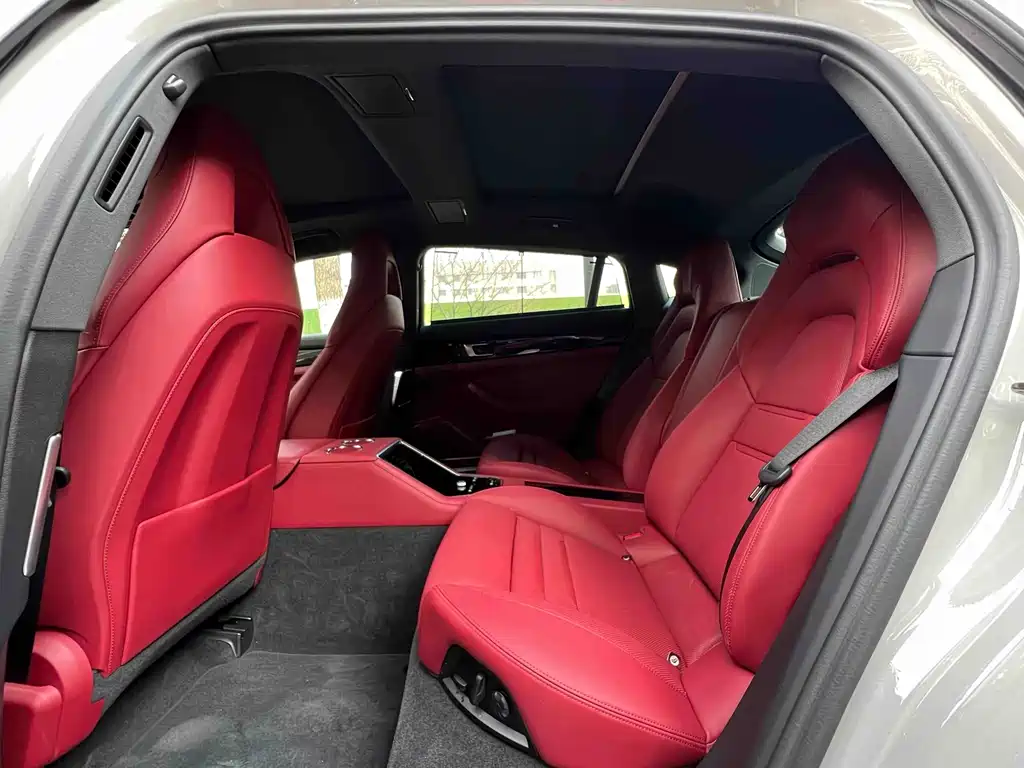 Porsche Panamera 2024