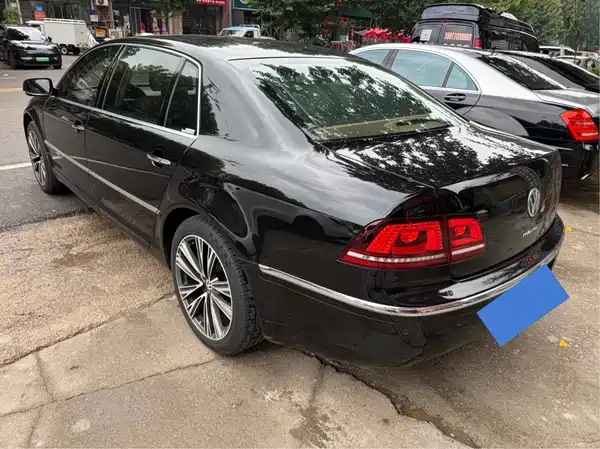 Volkswagen Phaeton 2016