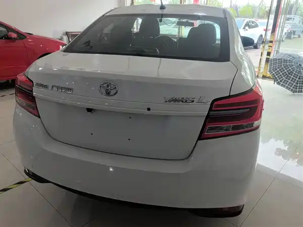 Toyota Yaris L 2019