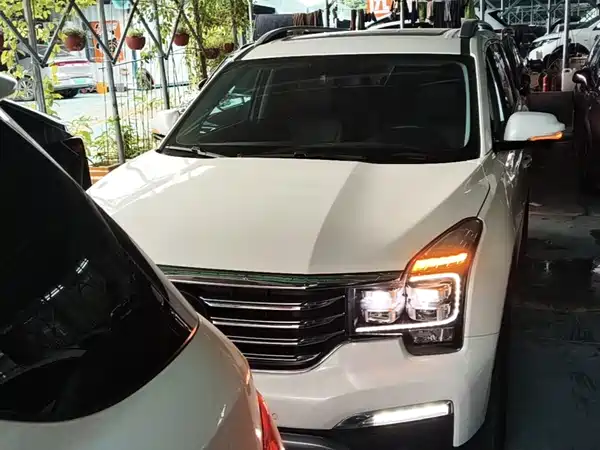 GAC Trumpchi GS8 2017