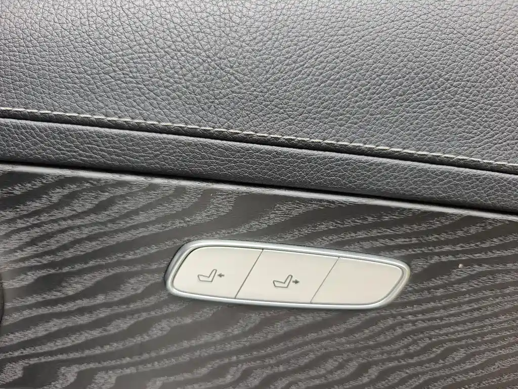 Mercedes-Benz C-Class 2019 — фото 12