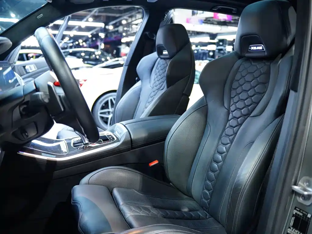 BMW X5 M 2022 — фото 13