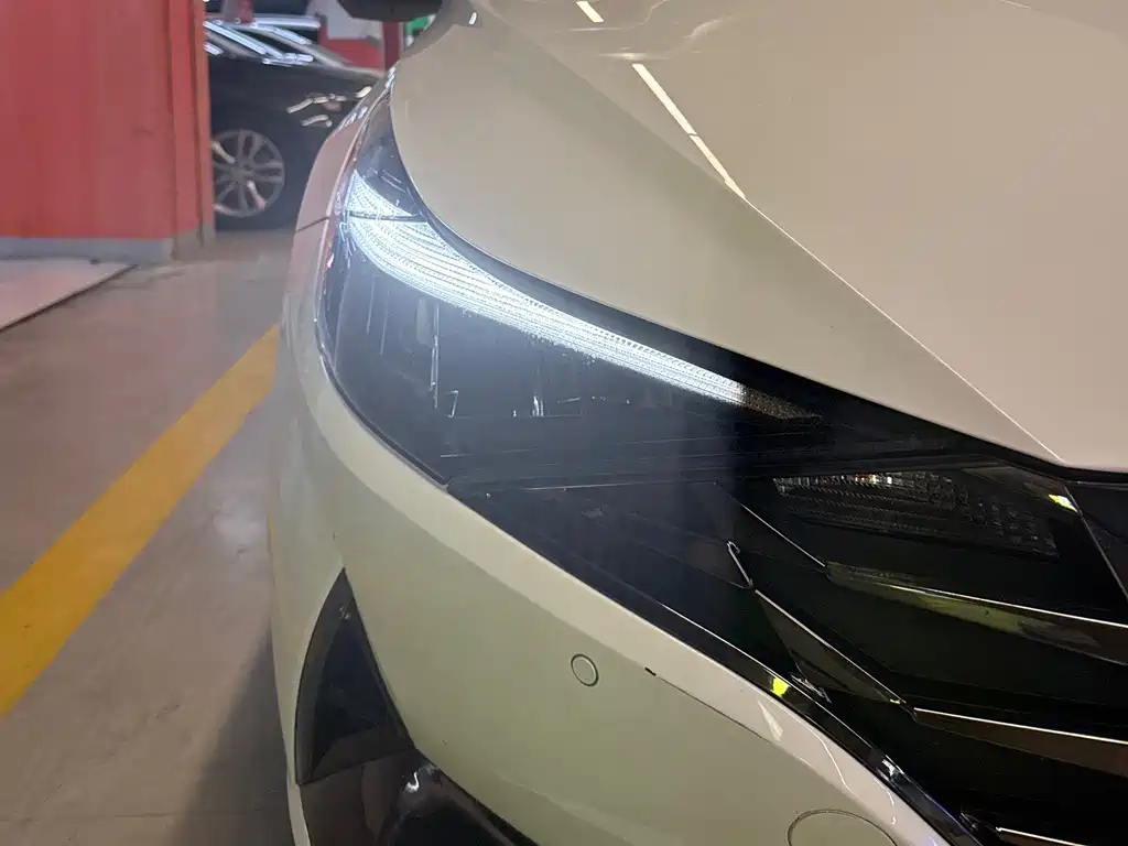 Hyundai Elantra 2021