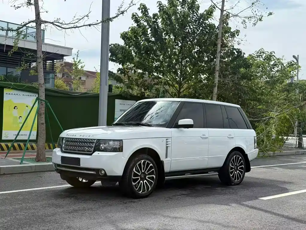 Land Rover Range Rover 2011 — фото 1