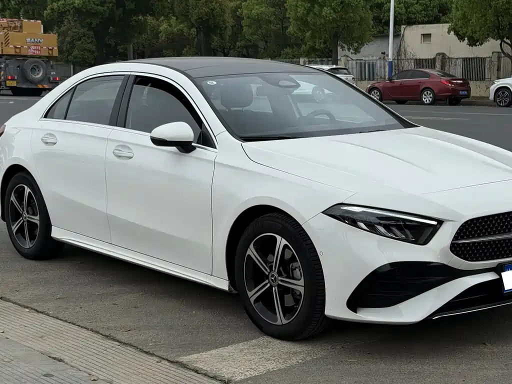 Mercedes-Benz A-Class 2025 — фото 2