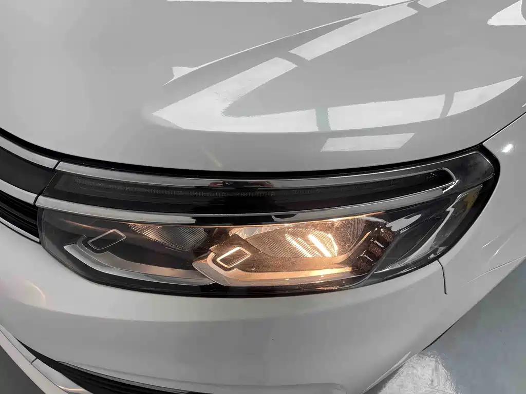 Citroen C5 2018 — фото 17