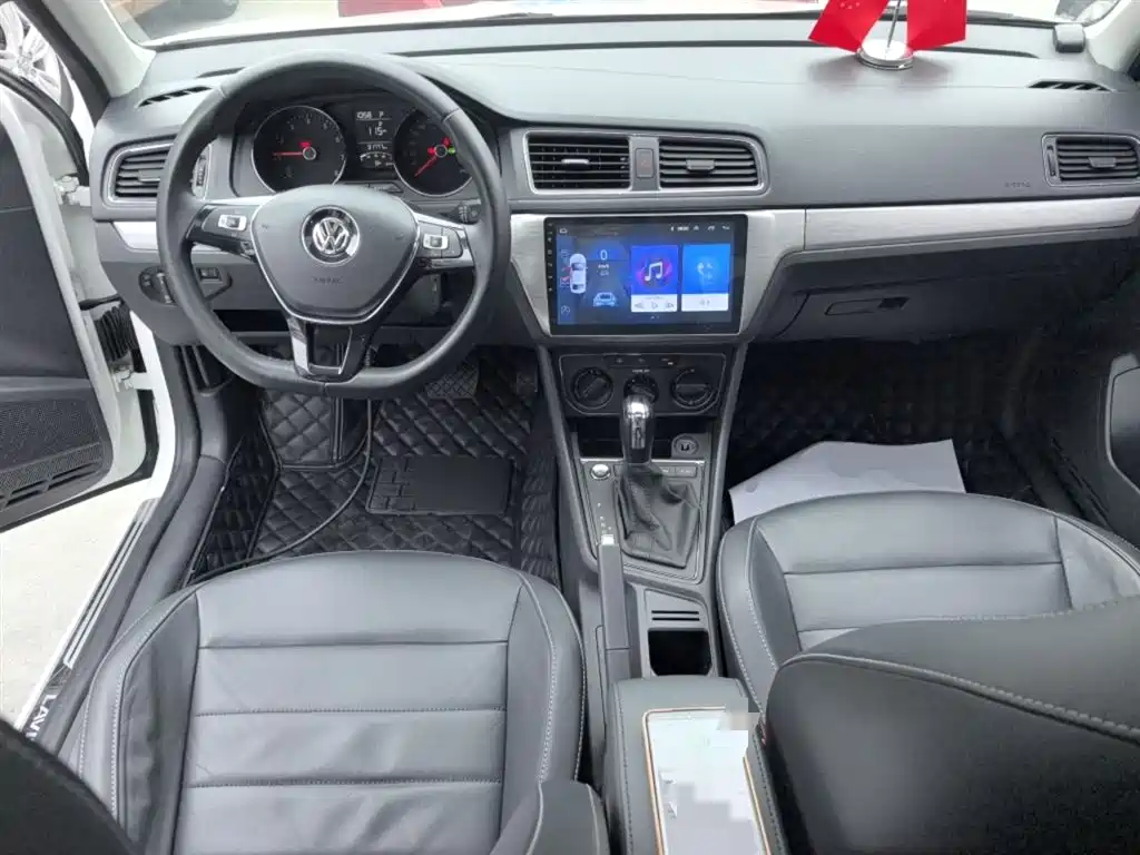 Volkswagen Lavida 2018 — фото 10