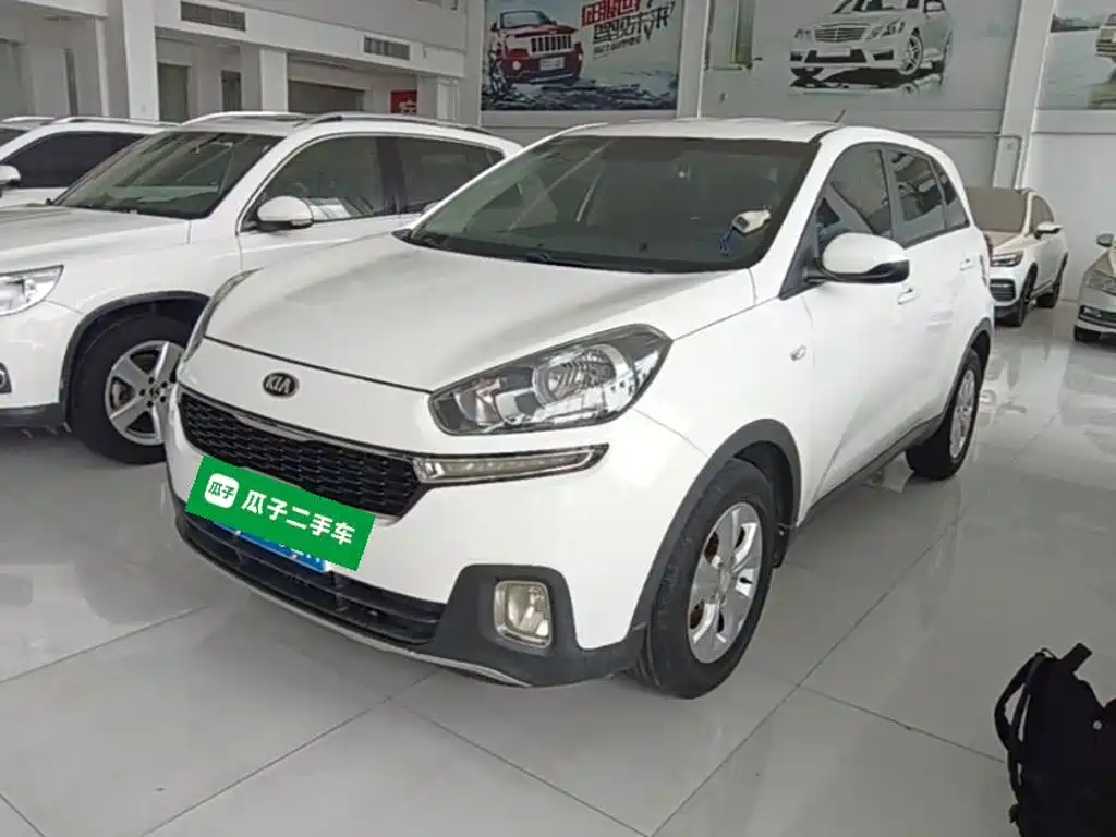 Kia KX3 Proud Running 2016