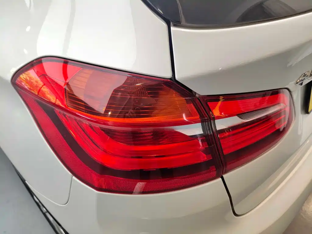 BMW 2 Series Station Wagon 2017 — фото 14