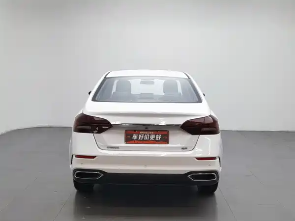 Geely Emgrand 2021