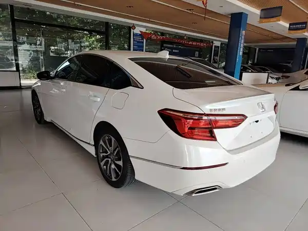 Honda Inspire 2021