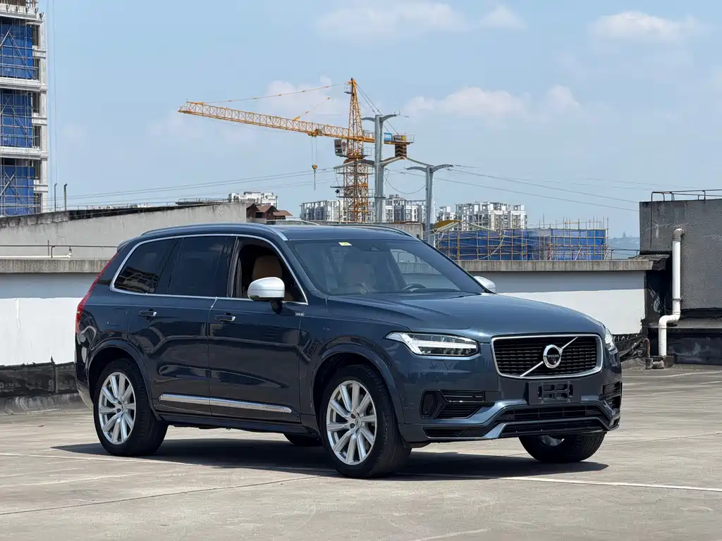 Volvo XC90 2018 — фото 3