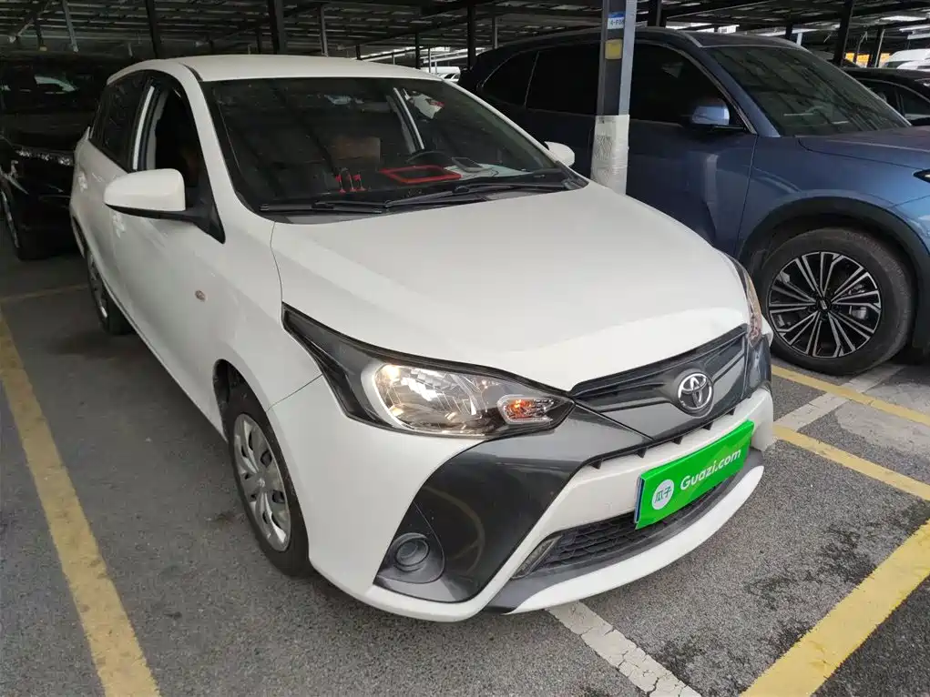 Toyota Yaris L 2019 — фото 4