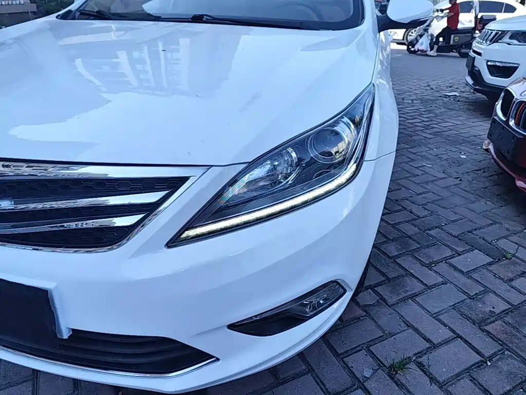 Changan Eado 2016 — фото 24