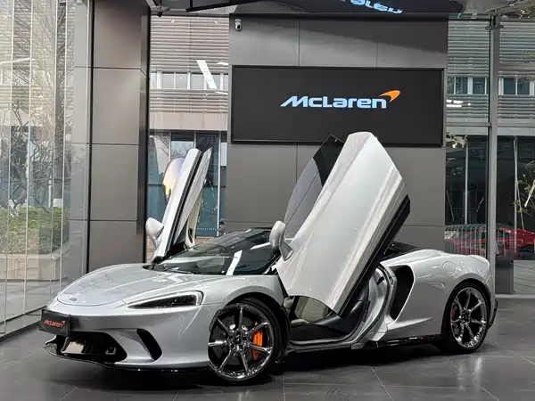 McLaren GT 2021