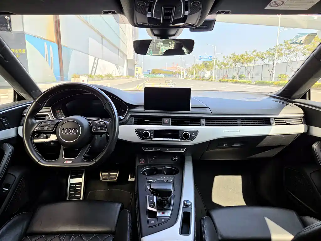 Audi S5 2018 — фото 9
