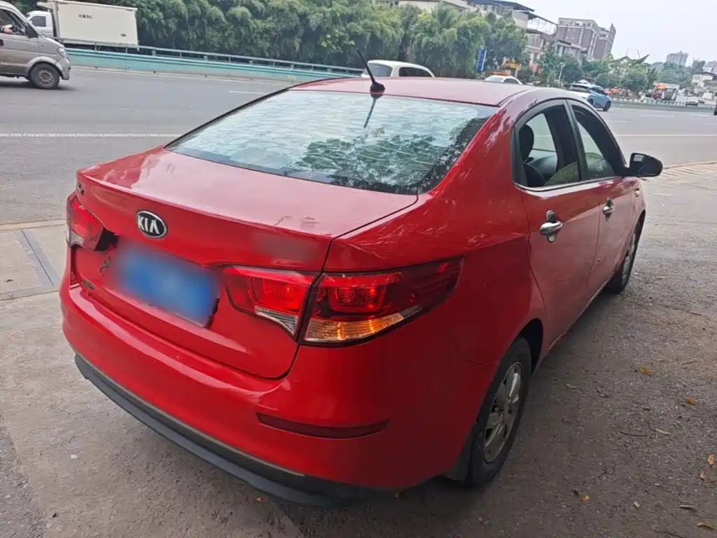 Kia K2 2015