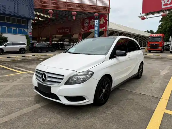 Mercedes-Benz B-Class 2014