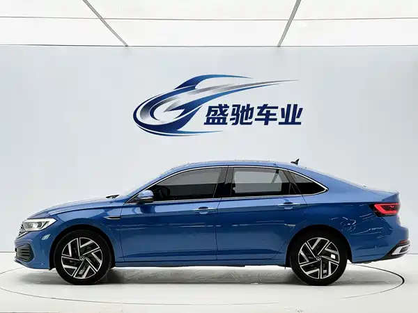 Volkswagen Sagitar 2022