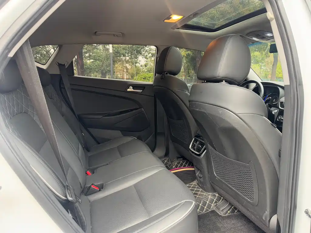 Hyundai Tucson 2020 — фото 11