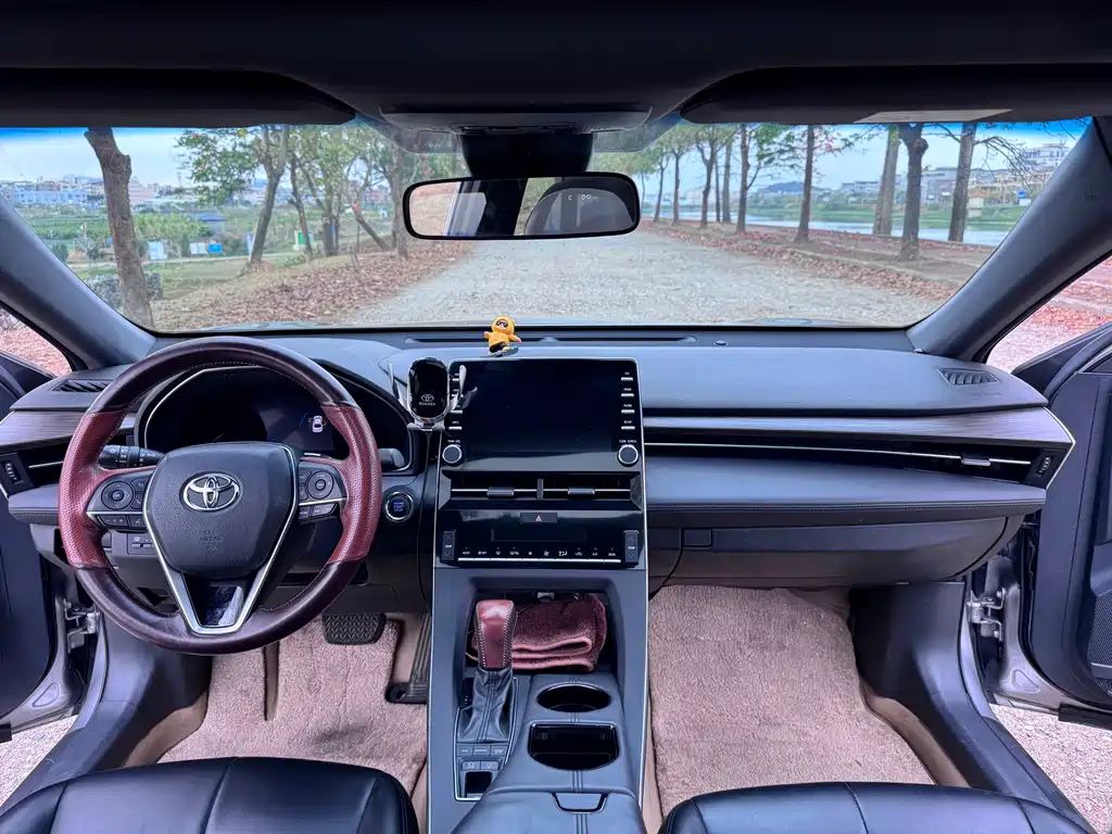 Toyota Avalon 2019 — фото 10