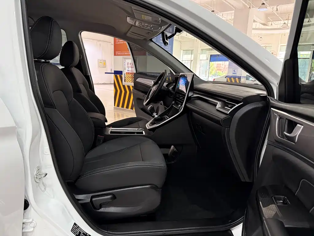 Haval M6 2023 — фото 10