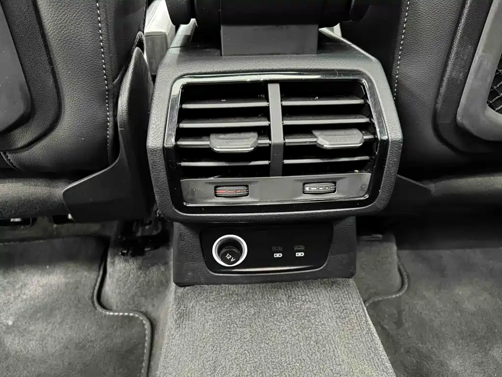 Audi Q3 2022 — фото 15