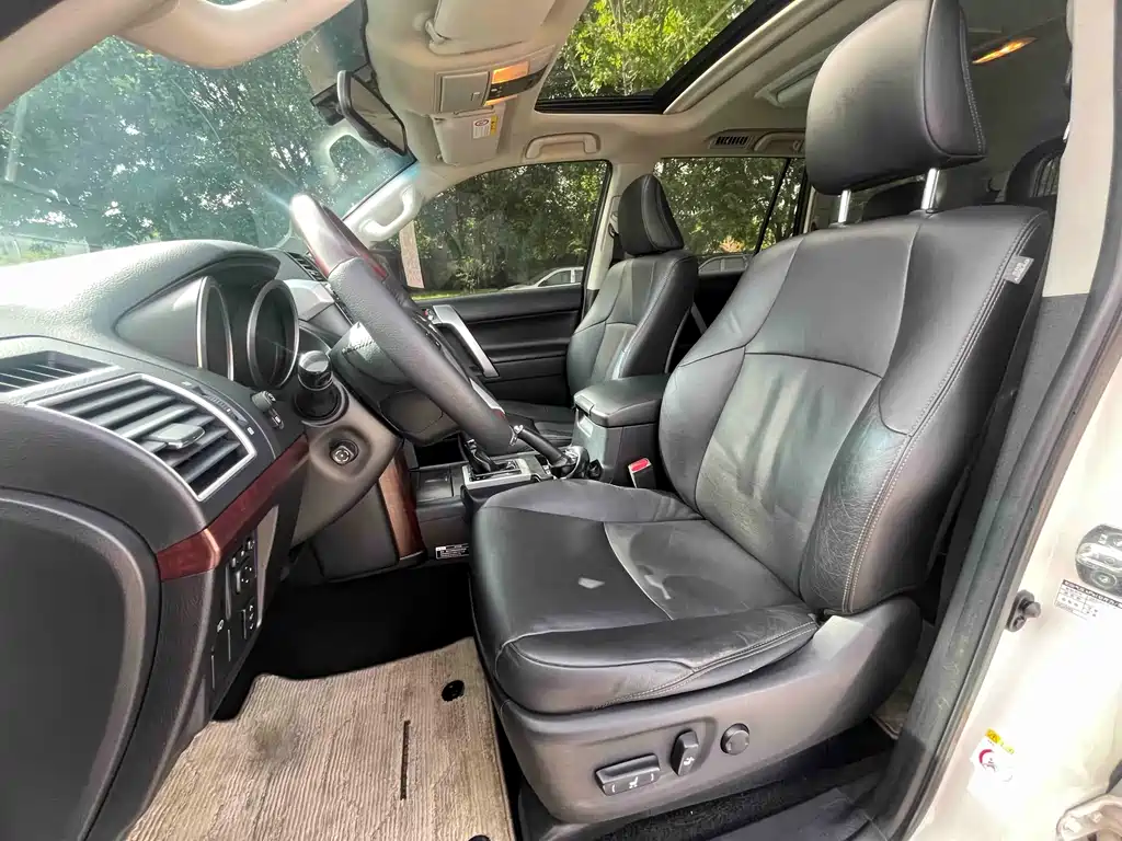 Toyota Prado 2017 — фото 11