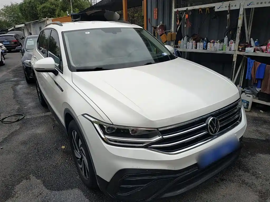 Volkswagen Tiguan L 2022 — фото 4