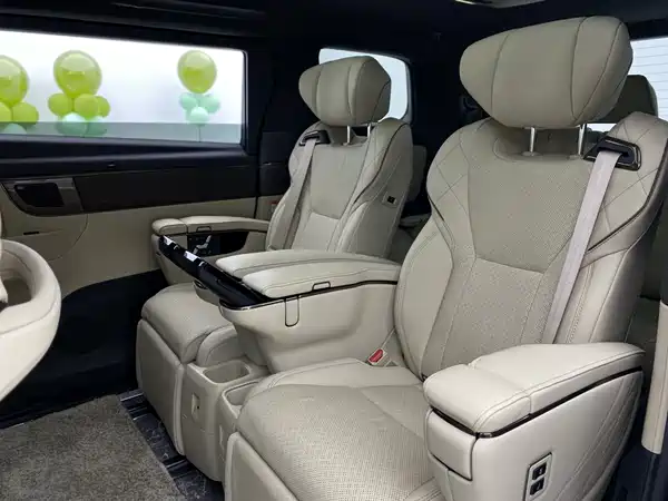 Toyota Alphard 2024