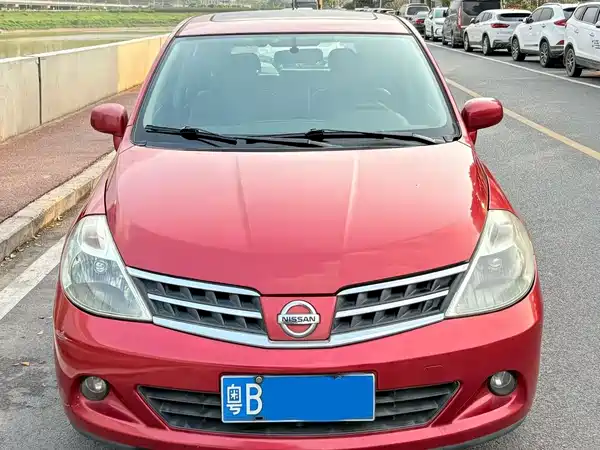 Nissan Tiida 2008