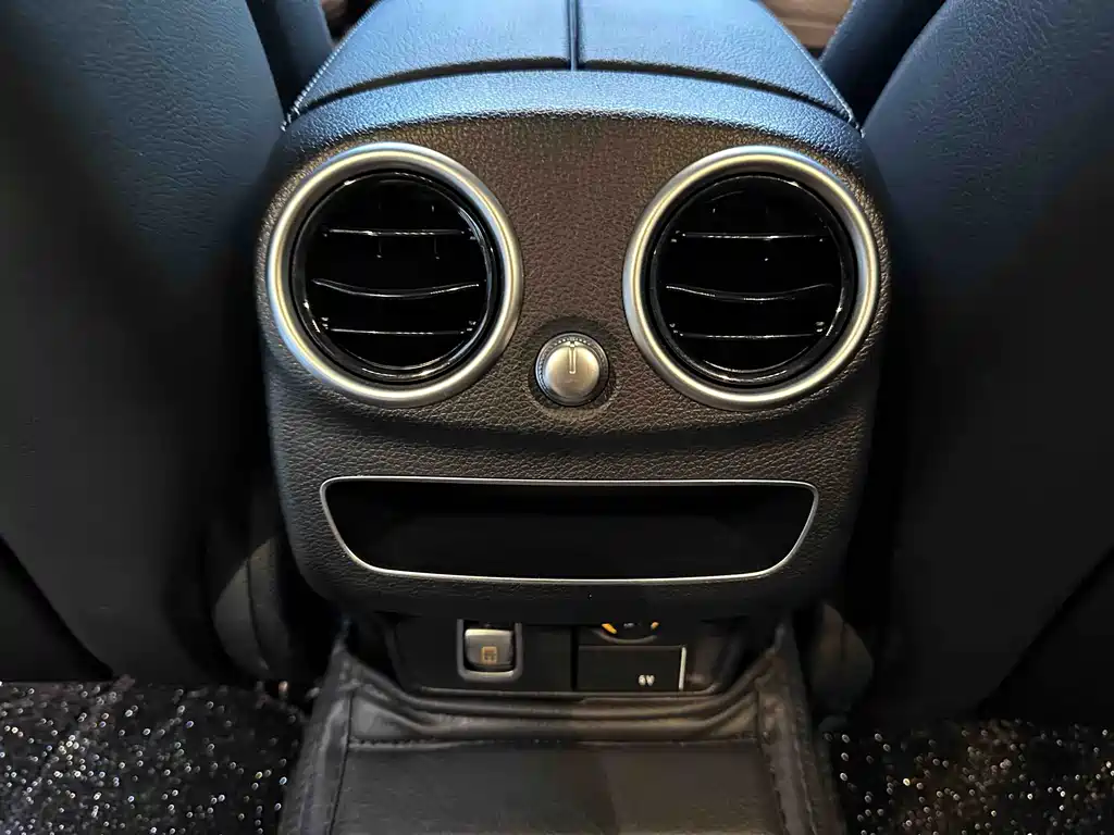 Mercedes-Benz C-Class 2021 — фото 11