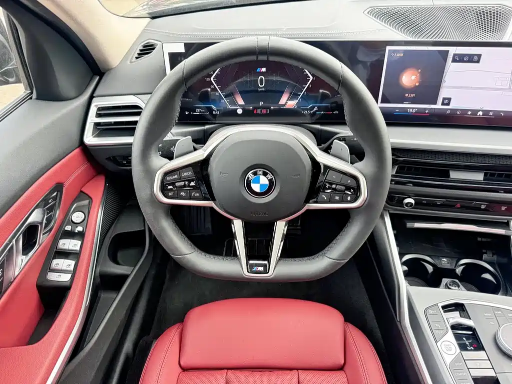 BMW 3 Series 2025 — фото 14