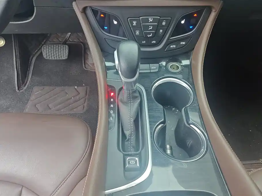 Buick Envision Plus 2020 — фото 16