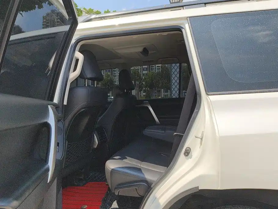 Toyota Prado 2019 — фото 11