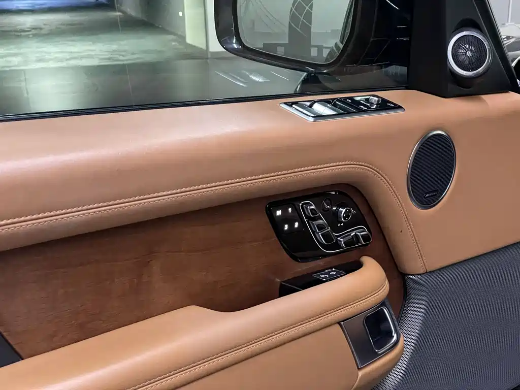 Land Rover Range Rover 2019 — фото 9