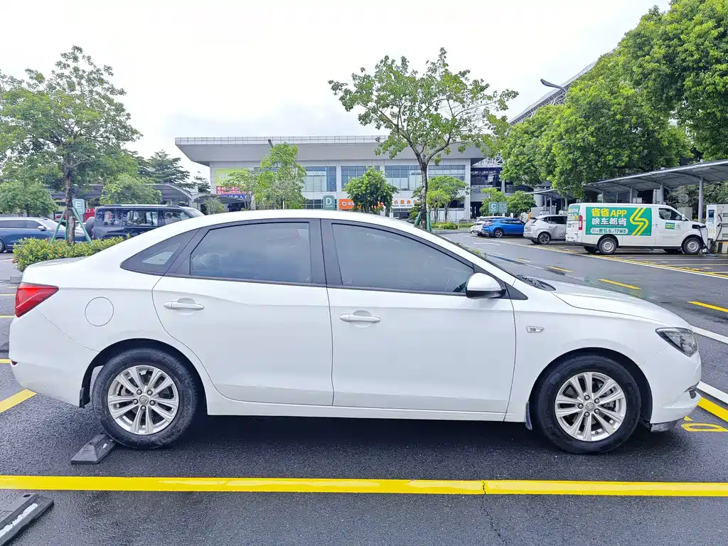 Buick Excelle 2016