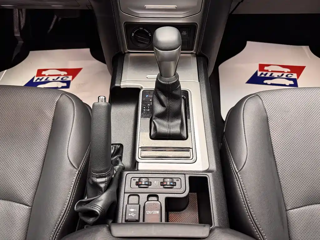 Toyota Prado 2019 — фото 12